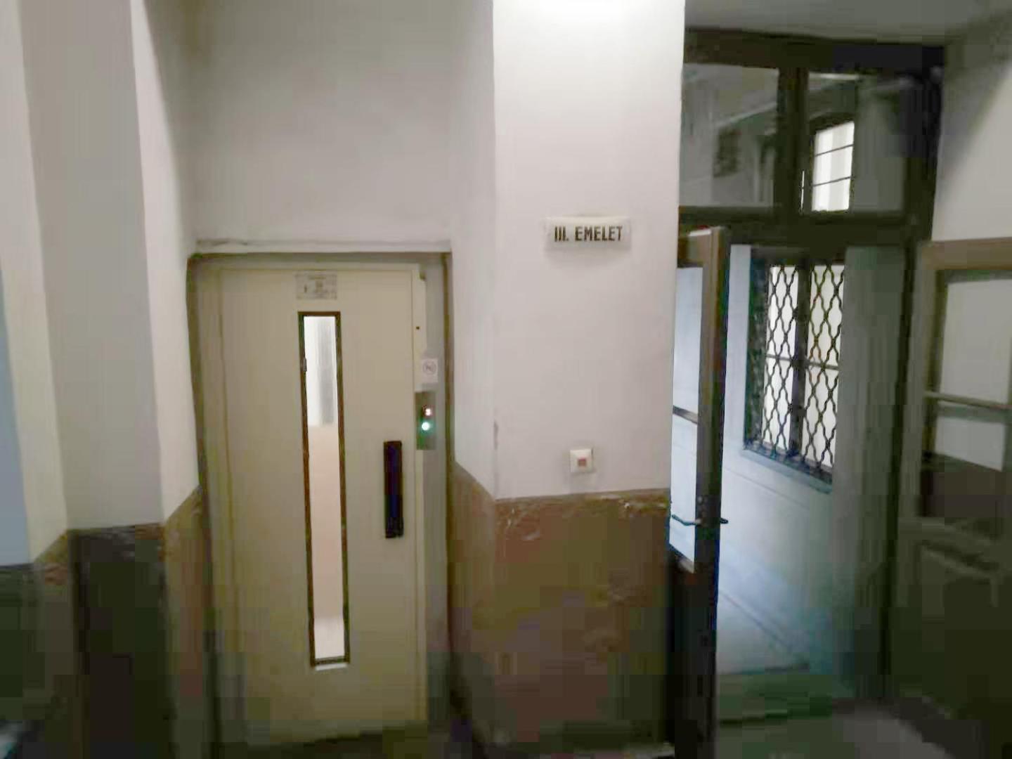 E34 Apartment Budapest Bagian luar foto