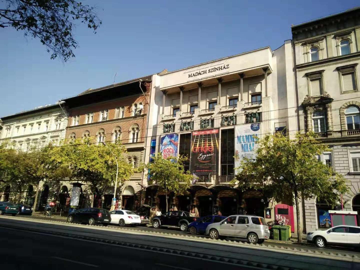 E34 Apartment Budapest Bagian luar foto