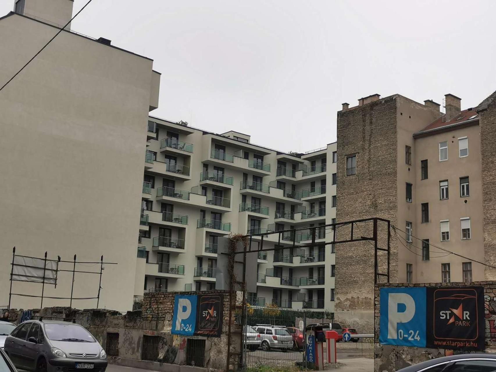E34 Apartment Budapest Bagian luar foto